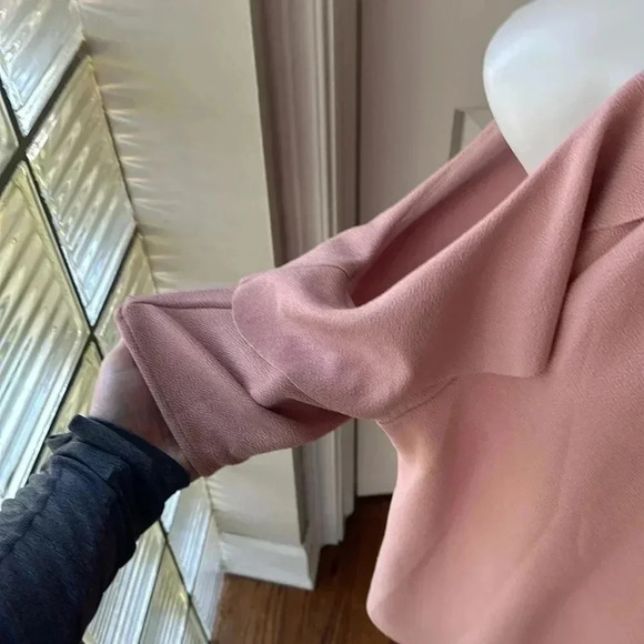 NWT Pink cold shoulder top from NY&Co - Picture 2 of 5